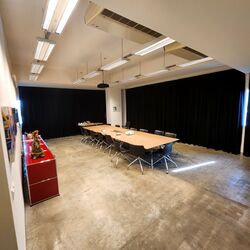 Bauer Building (D22), Office #394268251